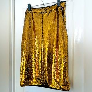 Gold-sequined pencil skirt